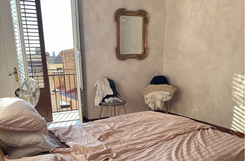 Termini Imerese House | Termini Imerese between Cefalu and Palermo, spacious, a short walk to the beach.