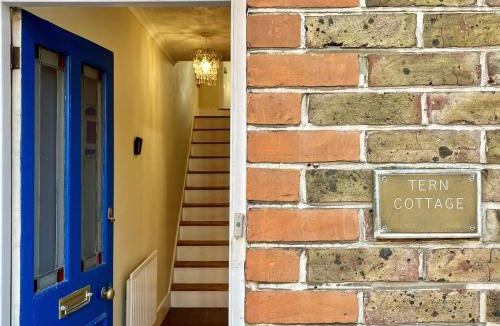 Bognor Regis House | Tern Cottage by inspirestays-com