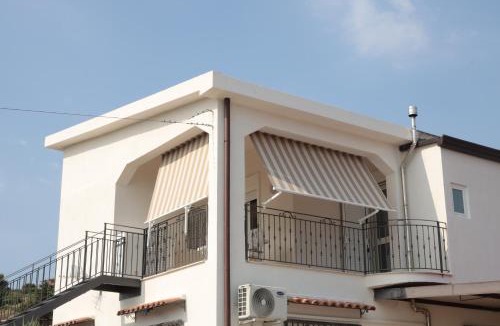Favara Apartment | Terra e Mare