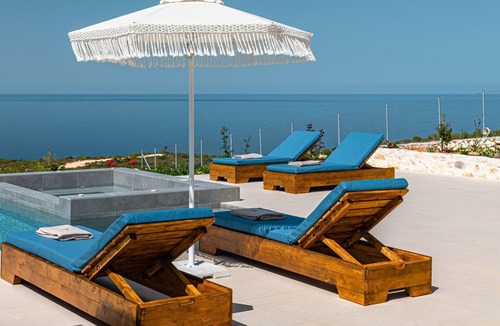 Agia Marina House | Terra Lucis Berg-Residenzen - Mare Villa by Interhome