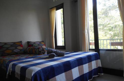 Besakih House | Terrace Homestay Besakih