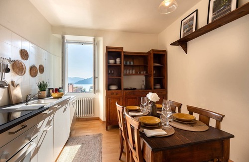 Torno Apartment | Terrace Over Torno
