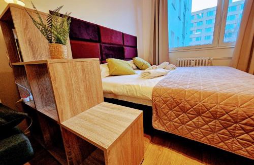 Chodov Apartment | TERRACE-VIEW 2BR PRAGUE APARTMENTS for Business & Leisure, FREE PARKING & Gym, Near Metro & Aqua Sport Centre
