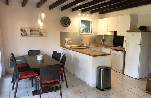 Les Estagnots House | Terraced villa for 6 persons in quiet area