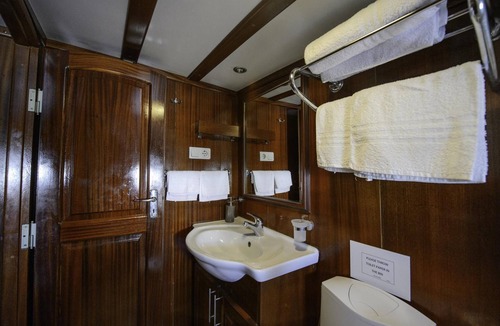 Castellammare Vucciria Boat Rental | Tersane IV