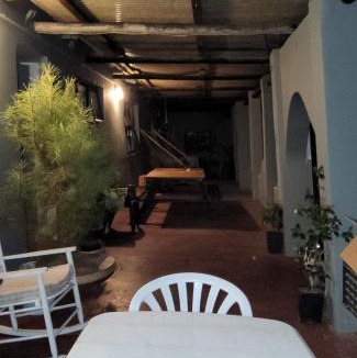 Caledon Hostel | Tesselaarsdal Backpackers & Koshuis