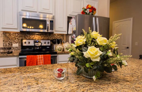 Crowley House | Texas Classic Retreat Elegant & Spacious 4BR Home