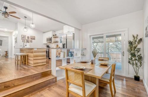 Wyldwood House | Texas Ranch Escape - Fun Backyard - with Fireplace