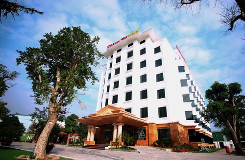 Vinh Hotel | Thông Đỏ Hotel