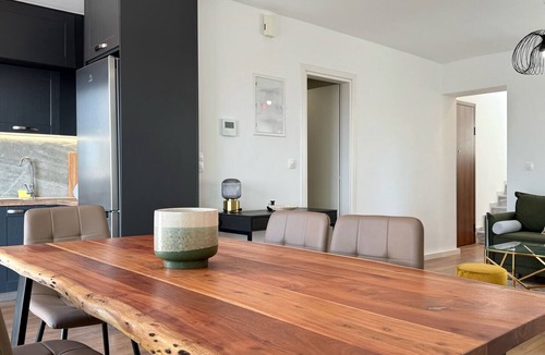Petralona Apartment | TH5 - 2 bedrooms Cloud9 in the city