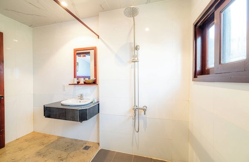 East Ham Tien Beach Resort | Thai Hoa Resort