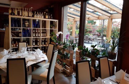 Garda House | Thai Orchidee Restaurant&Rooms