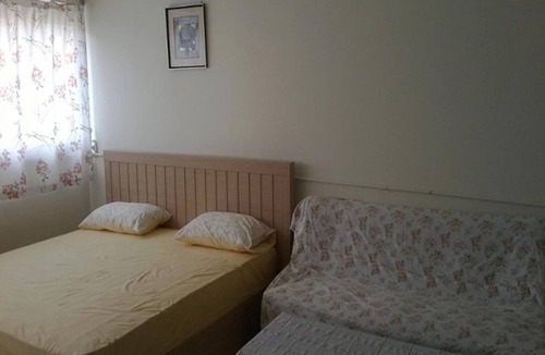 Ban Mai Bed & Breakfast | Thailand Taxi&apartment Hostel, air conditioning and free Wifi