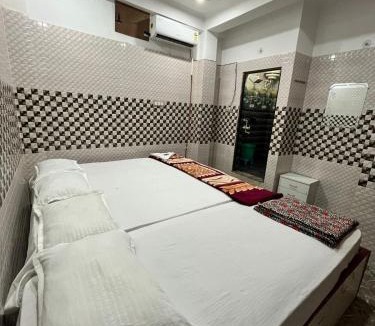 Varanasi House | Thakur Ji Hotel