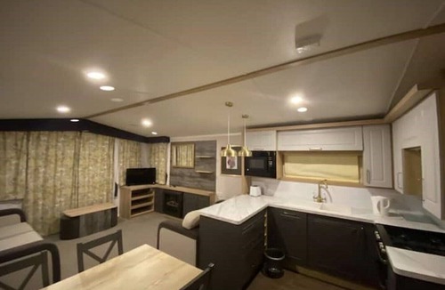 Allhallows House | Thameside 6 Sleeper
