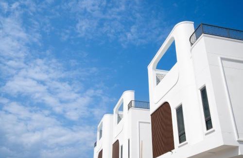 San Phi Suea Villa | Thana Skypool villa