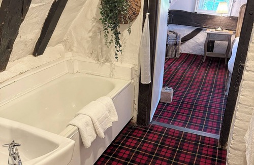 New Forest District Hotel | Thatched Cottage Hotel