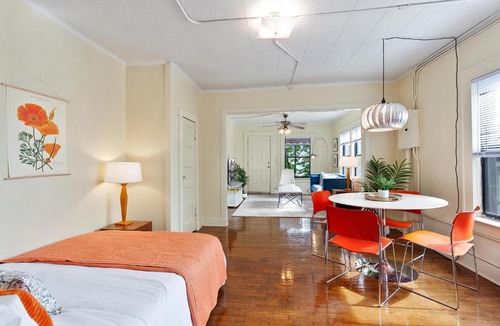 Fayetteville Apartment | The 1925 - Downtown Fay - Walk Everywhere!