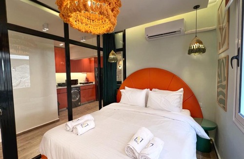 Heliopolis Apartment | The 2 BDR Emerald Condo 5 min to CAI Airport