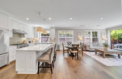 Orchard Hills House | The 3BR Stunner on Stallion｜Pet-Friendly｜Bright & Airy｜Garage Access #41252