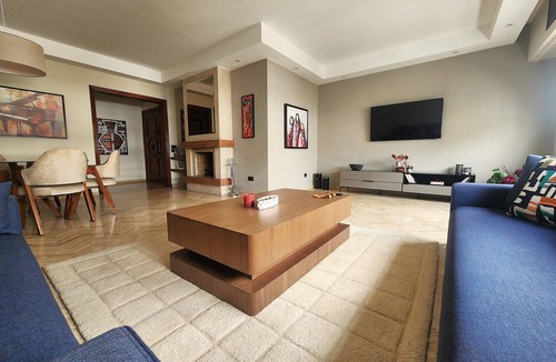 Racine Apartment | The 501 Racine by IB Signature Spacious 3BR 160m² Luxury & Comfort
