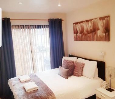 Ponders End Bed & Breakfast | The 55