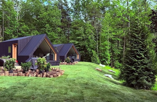Balsam Grove Apartment | The A-Frame Collection - Stillpoint at Valley Bear Farms Resort