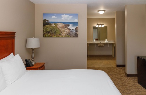 Ogunquit Hotel | The Admiral's Inn Resort