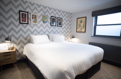 Esher Hotel | The Albert Arms
