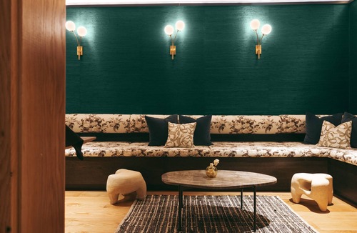Fredericksburg Hotel | The Albert | Bunk Room | 4 Queen Beds, Pool & Lounge Area