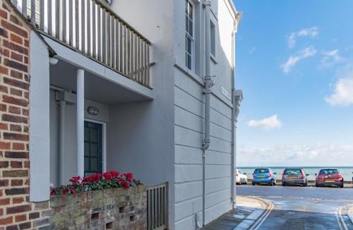 Deal House | The Albion by Keepers Cottages