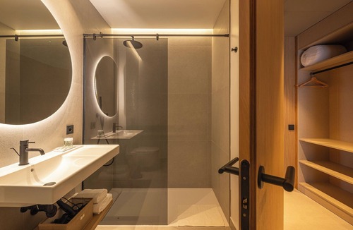 Alora House | The Alma Suite