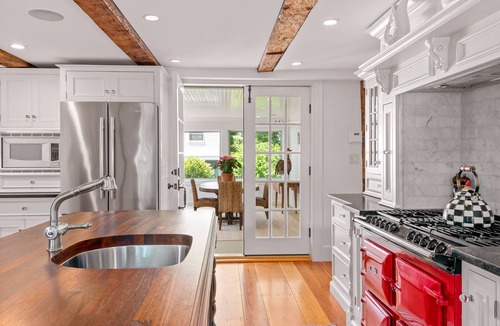 Kennebunkport House | The AMAZING Pearl. Historical Luxury is part of this hidden gem! UPSCALE HOME.