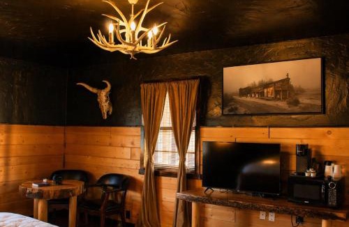 Dubois Hotel | The Amoretti Hotel