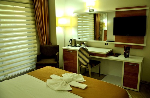 Batman Hotel | The Ancient Mesopotamia Hotel
