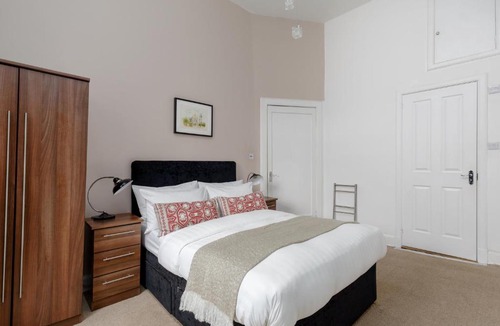 Dalry Apartment | The Angle Park Residence