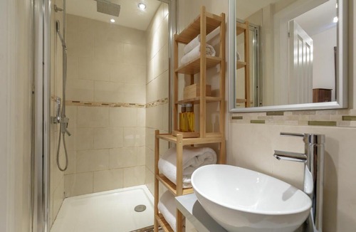 Dalry Apartment | The Angle Park Residence