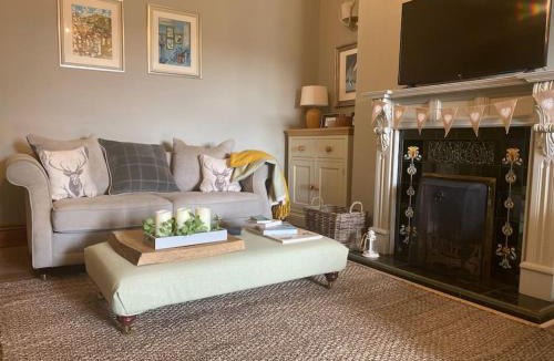 Scawton House | The Annex: 2 bedroom cottage, countryside, peaceful getaway with garden
