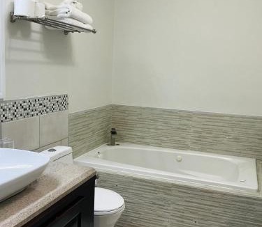 Armenia Apartment | The Ansen Place