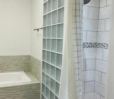 Armenia Apartment | The Ansen Place