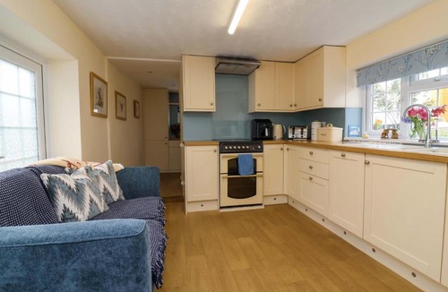Exeter Apartment | The Apple Loft