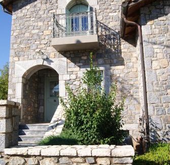 Vitina Villa | The Arcadian