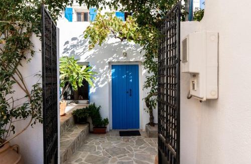 Kato Zakros Apartment | The Arch House. A Romantic Break