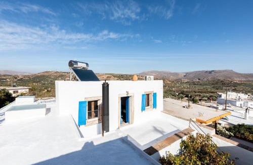 Kato Zakros Apartment | The Arch House. A Romantic Break