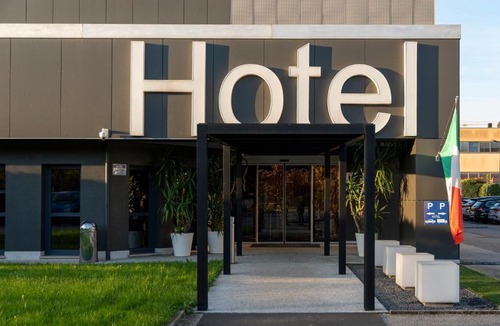 Vicenza Hotel | The Aries Hotel