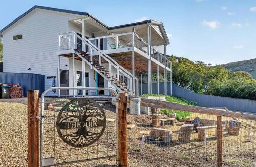 Second Valley House | The Ark - Sophisticated Sanctuary with Valley Views