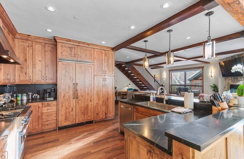 Copper Mountain Cabin | The Artisan Lodge ⛷ Ski In/Out 🔱 Gated ♨️ Rooftop Spa $0 Cleaning & Pet Fee