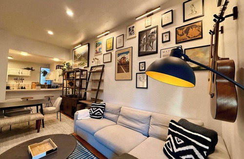 Pacific Heights Apartment | The Artists' Studio Loft