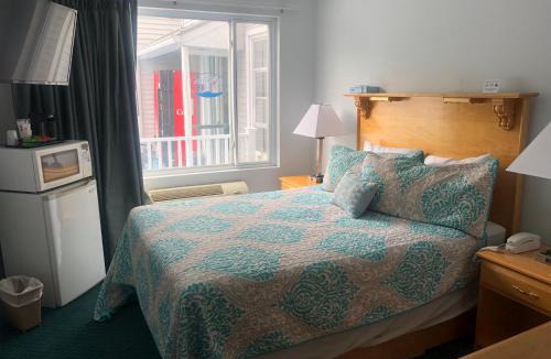 Narragansett Pier Hotel | The Atlantic House
