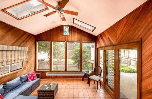 Eugene House | The Atomic Room at The Mod Pod